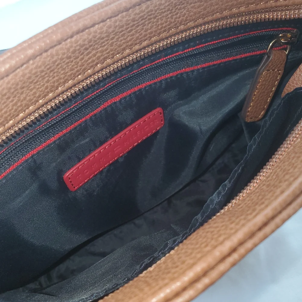 SOLD - Tommy Hilfiger Purse Brown Handbag Faux Leather Purse Shoulder Crossbody… - Picture 3 of 6